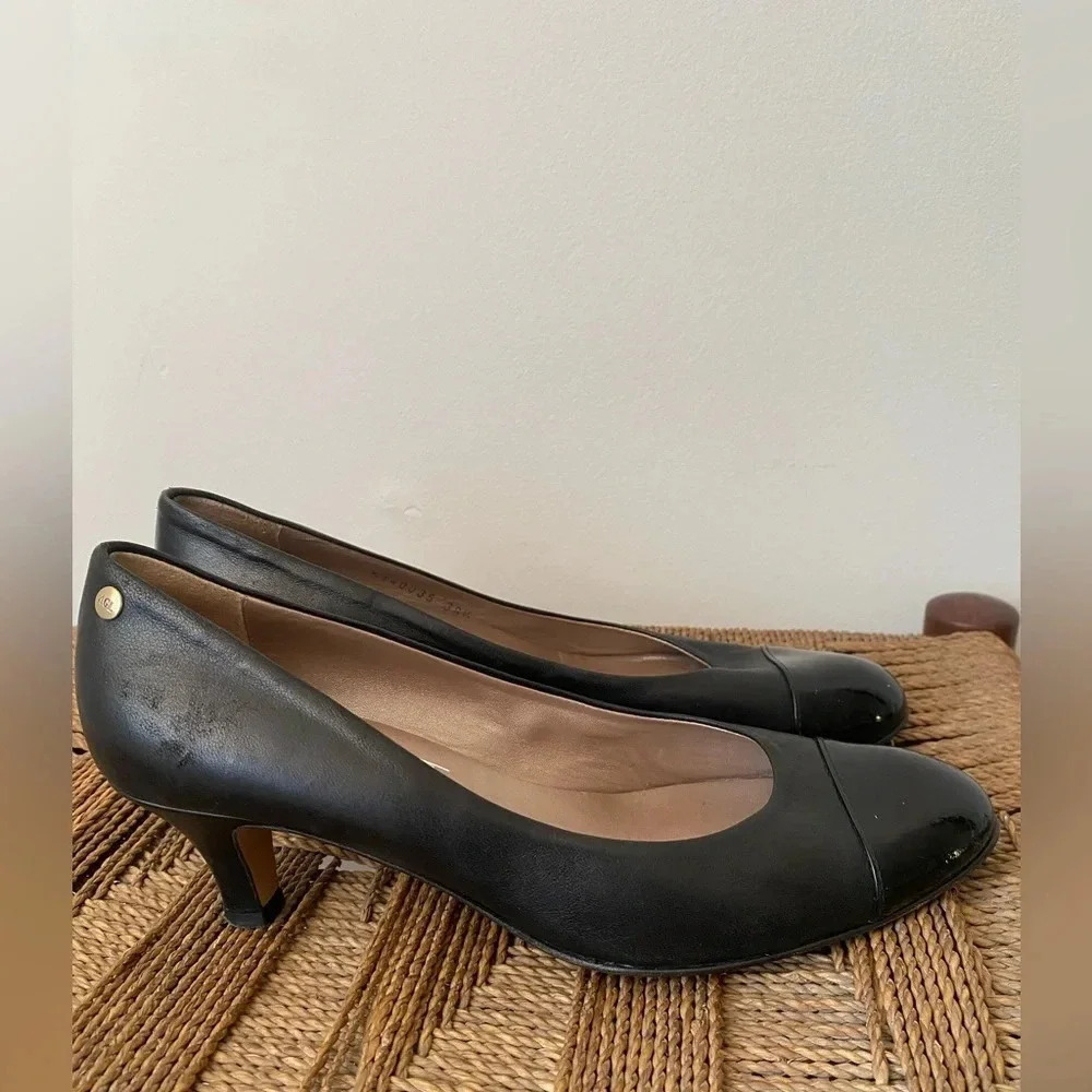 AGL Attilio Giusti Leombruni Cap Toe Pumps Women’s 38.5 Heels Black Leather